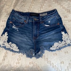 Adorable Aeropostale High Waister Lace Shorts